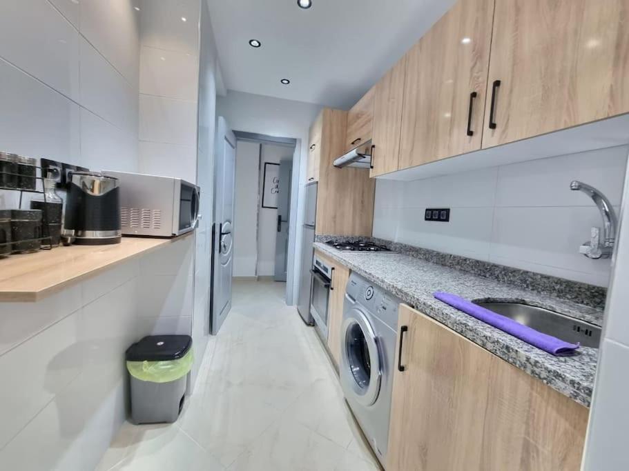 Brand New 4 Bed For 8 - Bliss 7 Min Apartment *